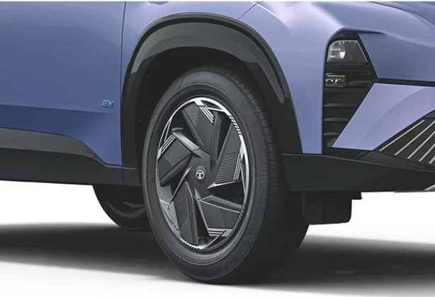 R18 alloy wheels with Aero Inserts