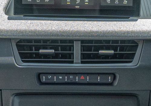 Tata Tiago interior image 4